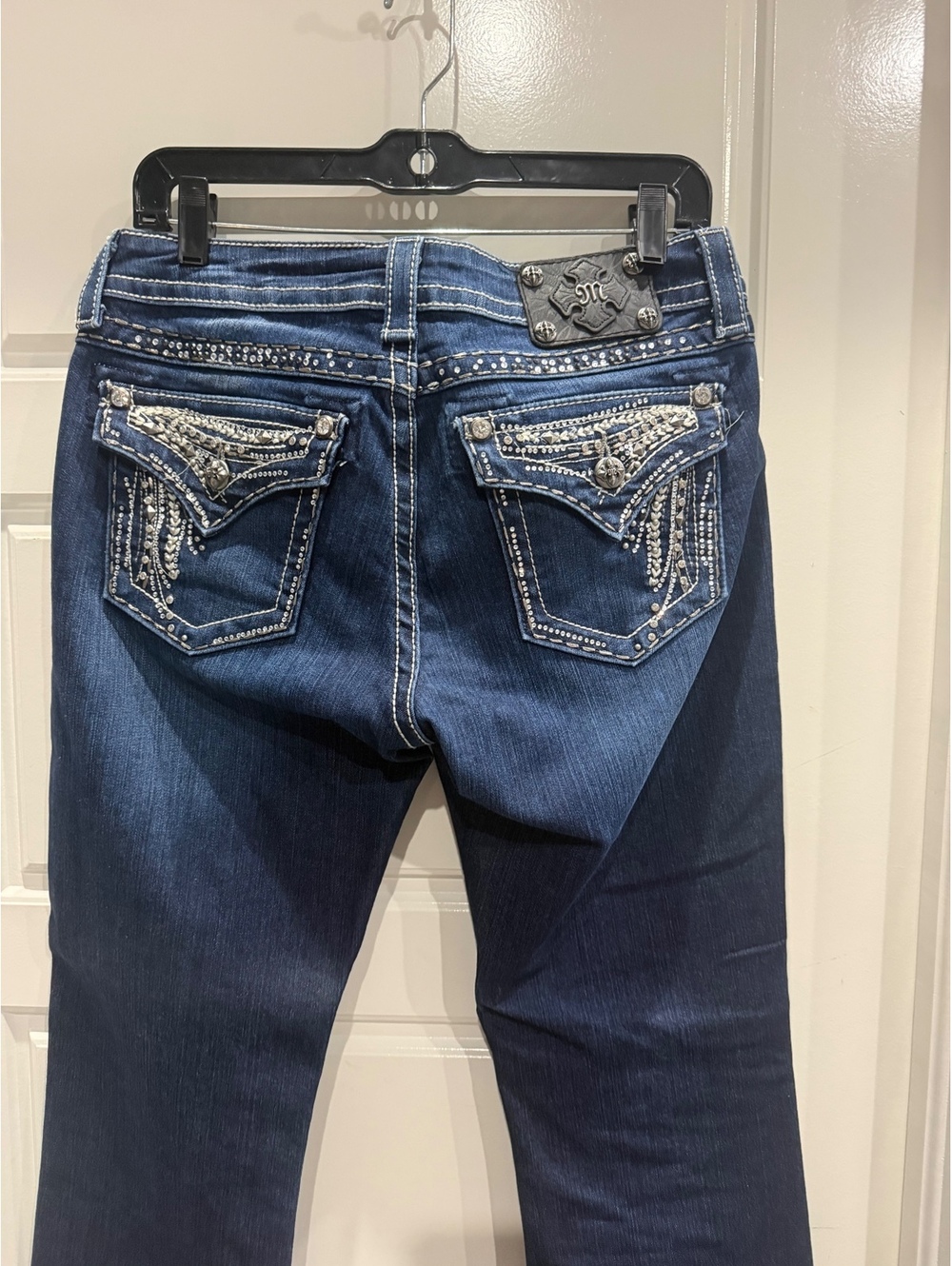 Miss Me Women's Mid-Rise Easy Boot Jeans Size 28 with Embellished Back Pockets